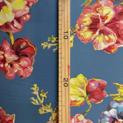 Raso di seta elasticizzato fantasia floreale 3