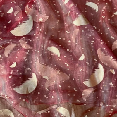 Tende organza con luna e stelle in oro - var rossa (4)