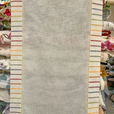 Tendina bordata a crochet con ricamo multicolor 4