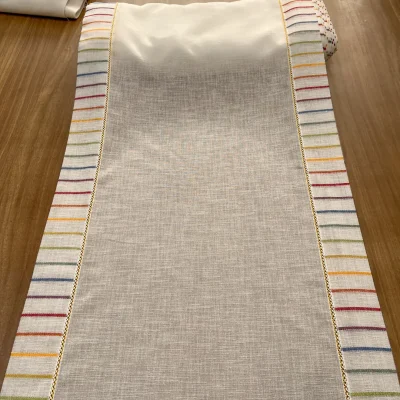 Tendina bordata a crochet con ricamo multicolor 5