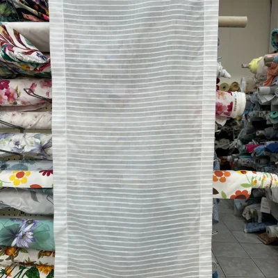 Tendina moderna effetto piega bianca righe orizzontali 1
