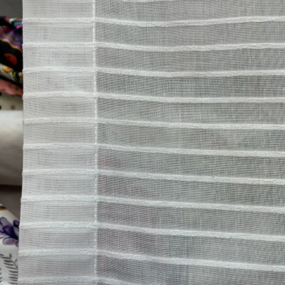 Tendina moderna effetto piega bianca righe orizzontali 2