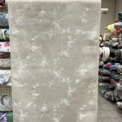 Tessuto per tende a vetro con motivo floreale 6