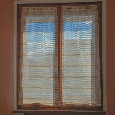 tenda a vetro a righe beige nocciola su organza (3)