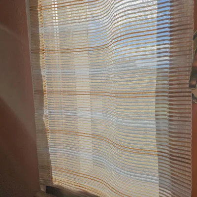 tenda a vetro a righe beige nocciola su organza (5)