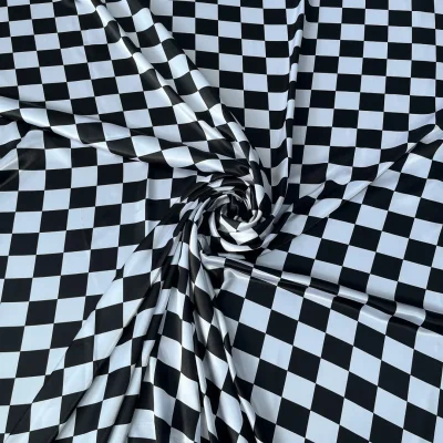 tessuto raso carnevale stampato a rettangoli bianchi e neri al metro (3)