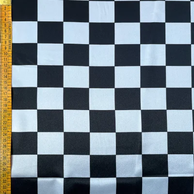 tessuto raso carnevale stampato a rettangoli bianchi e neri al metro (6)