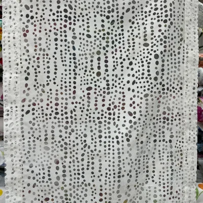 Tendina moderna in devor&egrave; 2