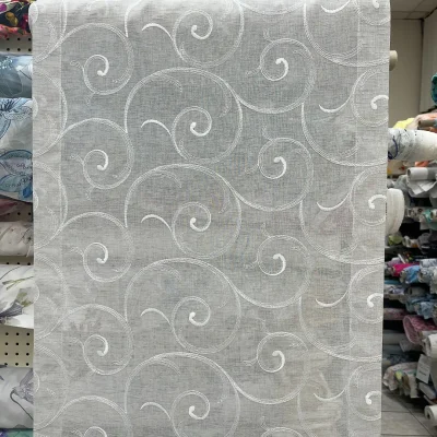 Tessuto per tende a vetro con ricamo raffinato 2