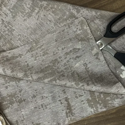 Tessuto per tende in devor&egrave; astratto firmato capricci 18