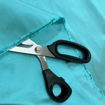 Tessuti in taffet&agrave; effetto shantung turchese ok