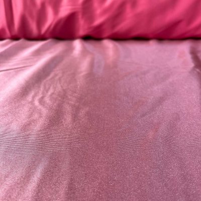 Tessuto elasticizzato effetto rosa cadillac 4