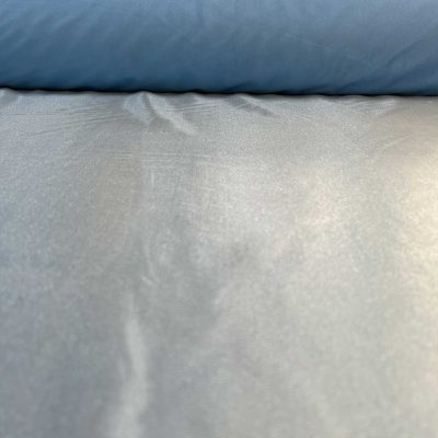 Tessuto elasticizzato effetto maglina celeste 4