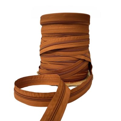 Cerniera lampo multiuso da 5 mm di plastica colore caramello 3