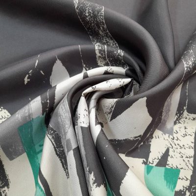 Scampolo raso di seta alta moda 140x130 cm