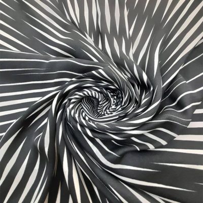 Pannello in poliestere effetto optical bianco e nero Alt.140 cm