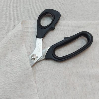 Tessuto in maglia gruppo La Perla beige chiaro Alt.150 cm