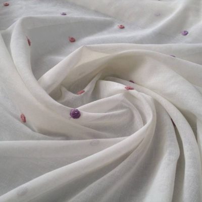 Tessuto tendaggio a pois ricamati - bianco con fantasie colorate1