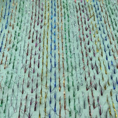 Organza verde brillante con batuffoli di lam&egrave; multicolor 4