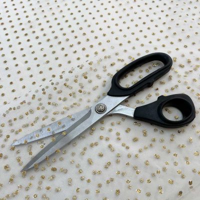 Tulle bianco con pois dorati 5