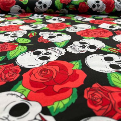 Tessuto teschi e rose multicolor 3