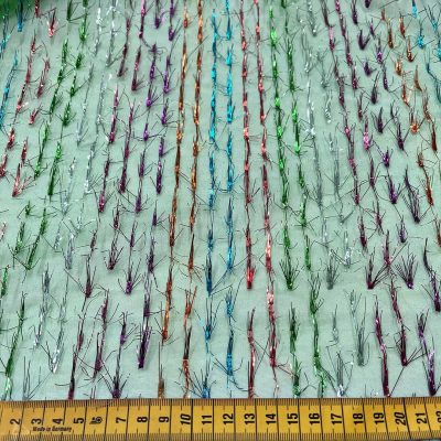 Organza verde brillante con batuffoli di lam&egrave; multicolor 3