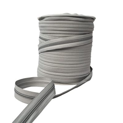 Cerniera lampo multiuso da 5 mm di plastica grigia chiara 1