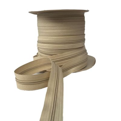 Cerniera lampo multiuso da 5 mm di plastica panna 2