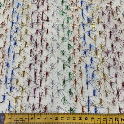 Organza gialla con batuffoli di lam&egrave; multicolor 3