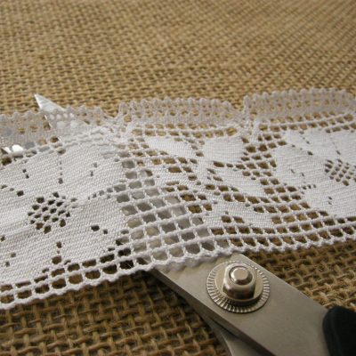 Balza di pizzo motivo floreale - bianco