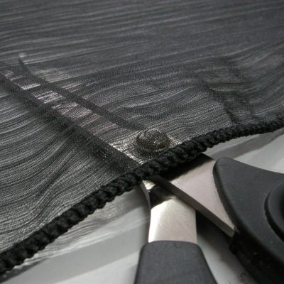 Velo per tendaggi motivo a righe brillanti- nero Alt.300 cm