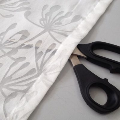 Tendaggio firmato motivo a fiori Alt.295 cm