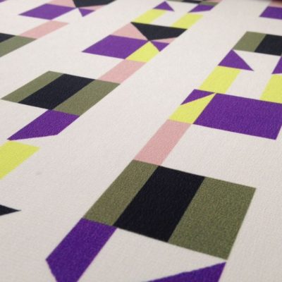 Crep di pura Seta con motivo geometrico 140 cm