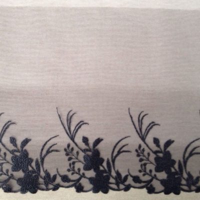 Balza ricamata in pizzo con retina in tulle sfumata - nero