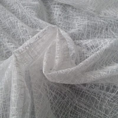 Tendaggio in organza a fili ricamati intrecciati - bianco