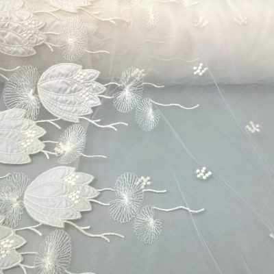 Tessuto ricamato in pizzo motivo floreale 2