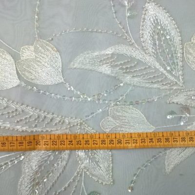 Pizzo ricamato con motivo floreale brillanti - bianco Alt.150 cm