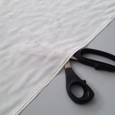 Tessuto tendaggio a pois ricamati - 2 Varianti Alt.320 cm