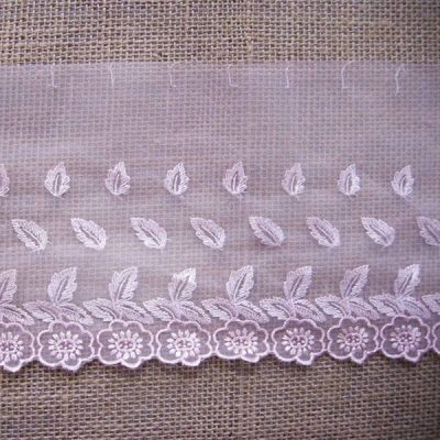 Balza in pizzo floreale - rosa