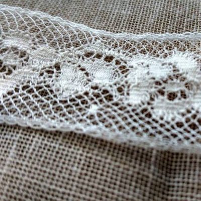 Blaza in pizzo fantasia floreale ondulata - bianco latte 3