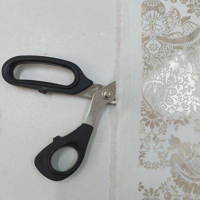 Cotone elasticizzato stampe in oro lucido Alt.140 cm