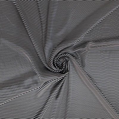 Raso di pura seta a righe bianche e nere 1