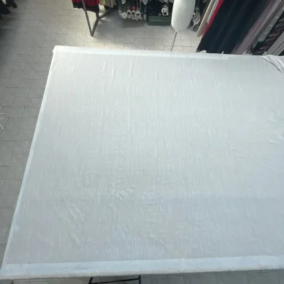 Tessuto per tende bianco ottico 2