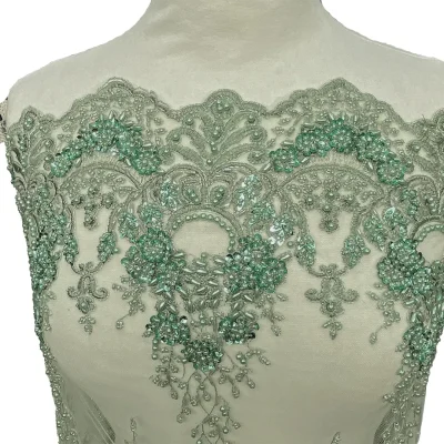 Pizzo in verde smeraldo Alt.122cm