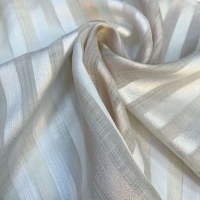 Tendaggio Bristol motivo a righe verticali colorate 2