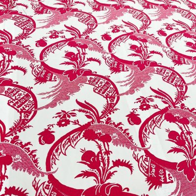 Tessuto in seta made in italy fantasia ghirigori floreali su bianco 3