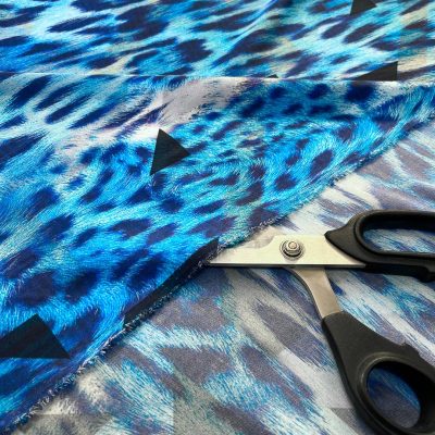 Raso di seta elasticizzato firmato bluemarine blu 1