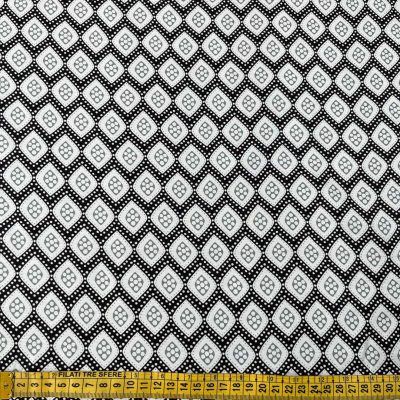 Raso di seta made in italy fantasia geometrica bianca nera 3