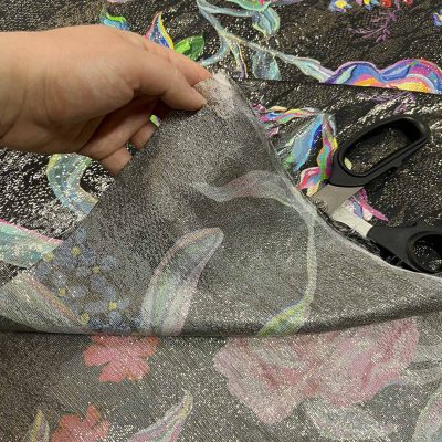 Seta alta moda fantasia floreale con lurex oro argento con sfondo nero 5