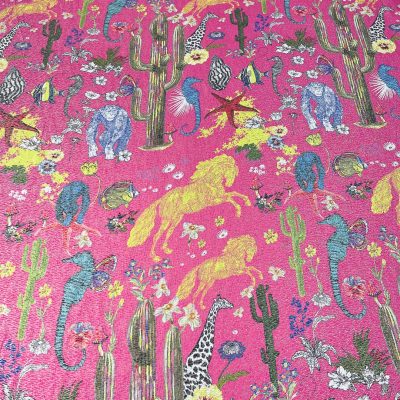 Tessuto alta moda sfondo fucsia e lurex in pura seta fauna e flora 2